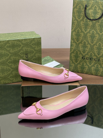 ua G*u*i women's horsebit ballet flat