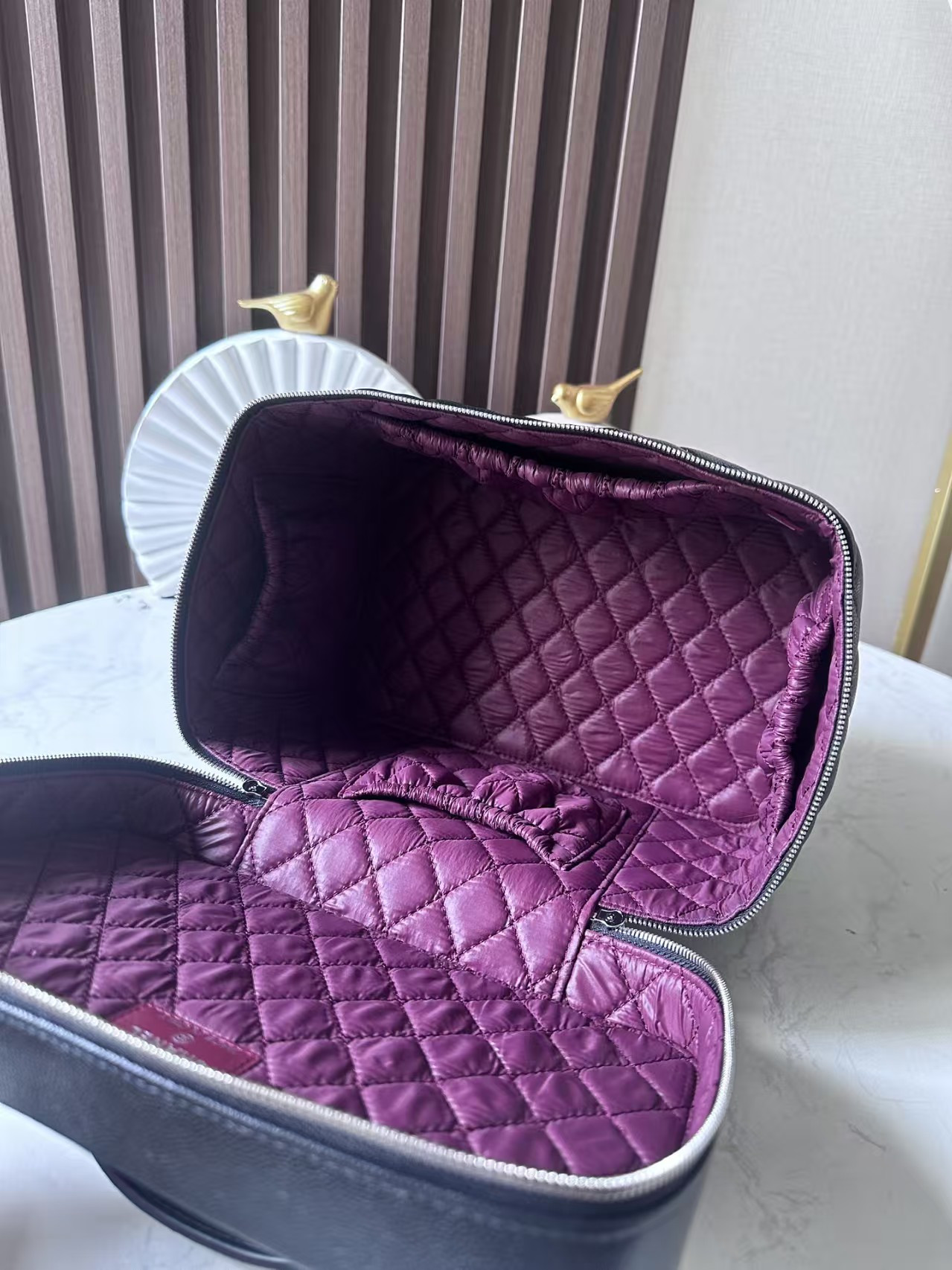 Ch*el quilted vanity case bags 25x16x18cm