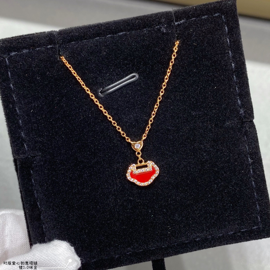 Qeelin Mini Heart-shaped Ruyi Necklace