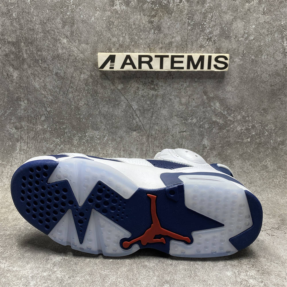 UA AIR JORDAN 6 RETRO