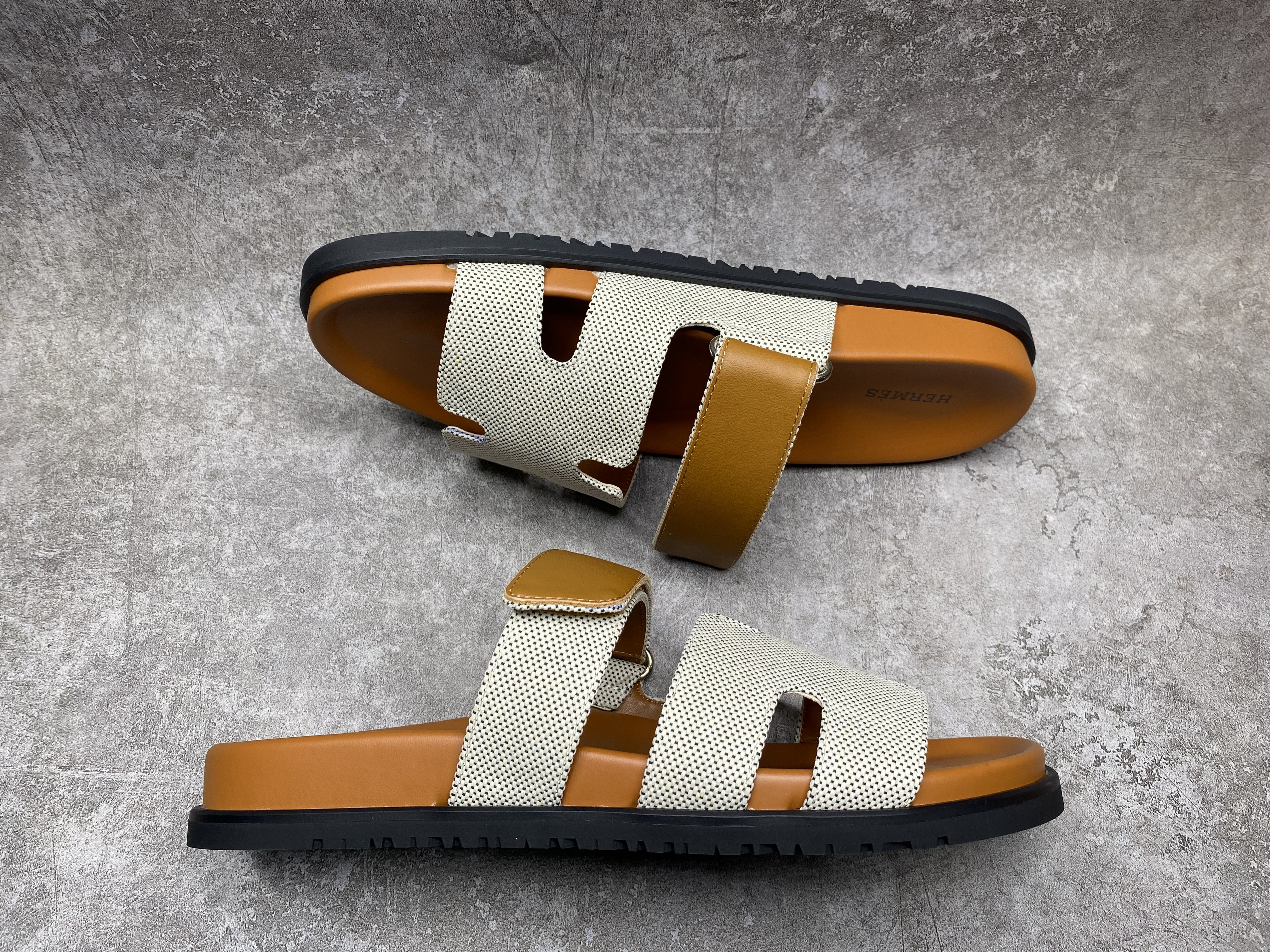 UA Hermès Chypre Sandal