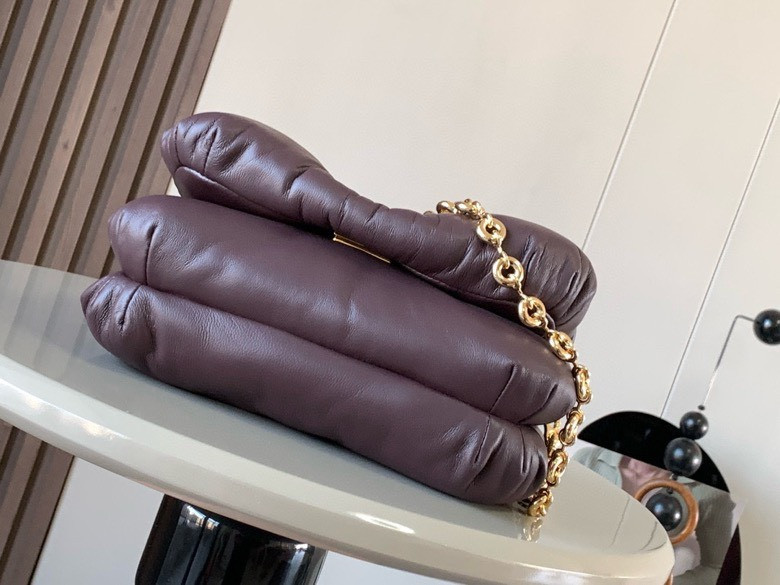 L0ew* puffer goya bag 23×17×9cm