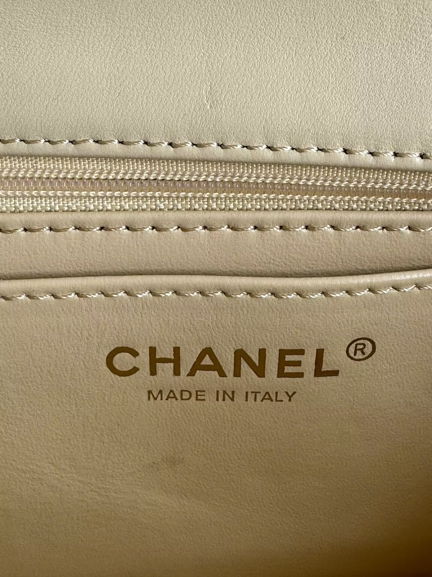 Ch*el mini cf handle 20x12x6cm