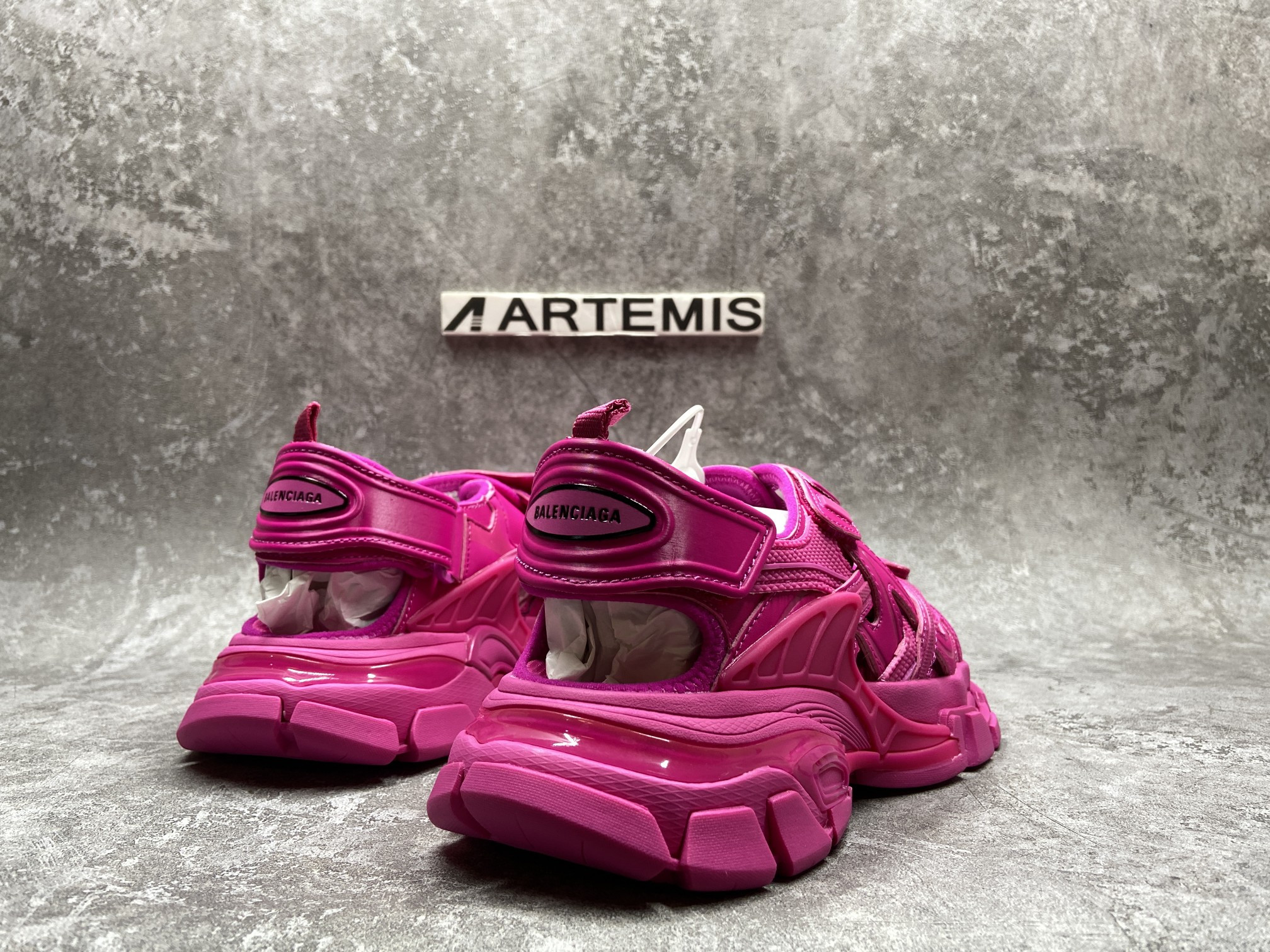 Balenciga Track Sandal Rose Bubble Gum