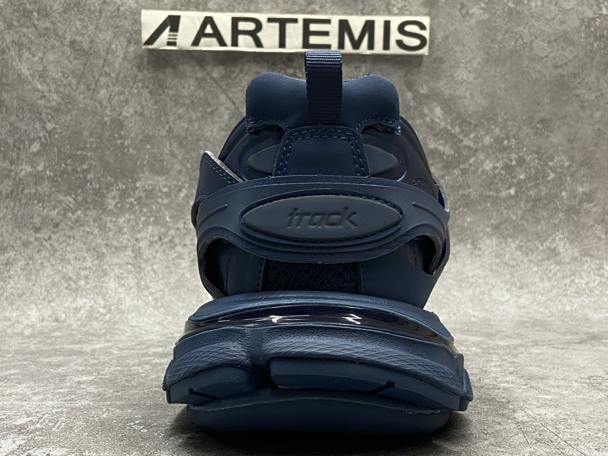 Balenciga Track Blue Pearl