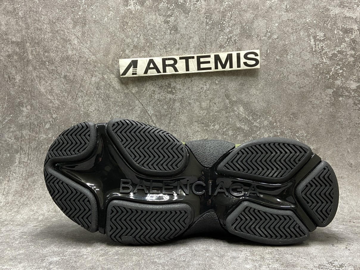 Balenciga Triple S Army Green