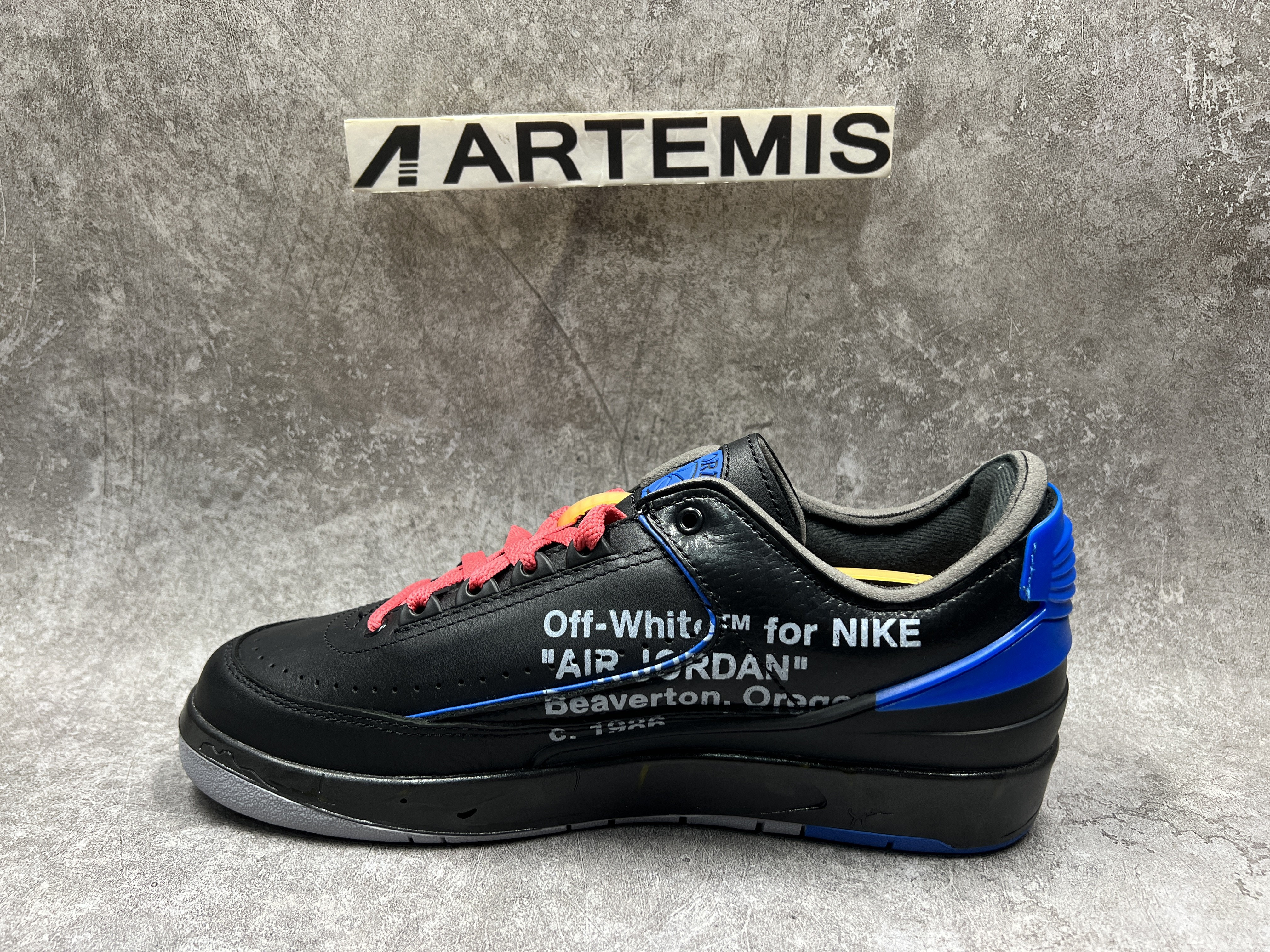 Air Jordan 2 Retro Low SP Off-White Black Blue