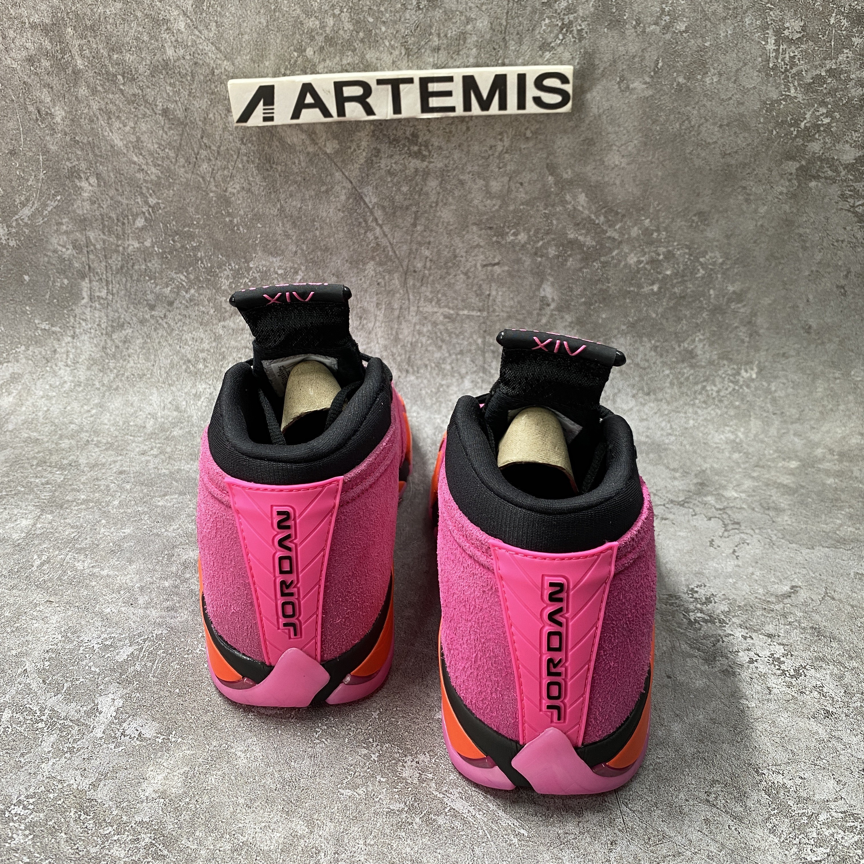 Air Jordan 14 Retro Low Shocking Pink