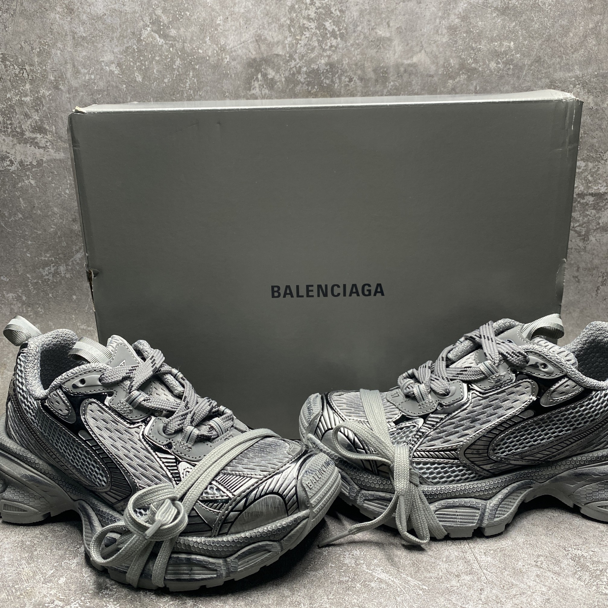 Balenciga 3XL Low-Top Mesh Sneakers Grey Black