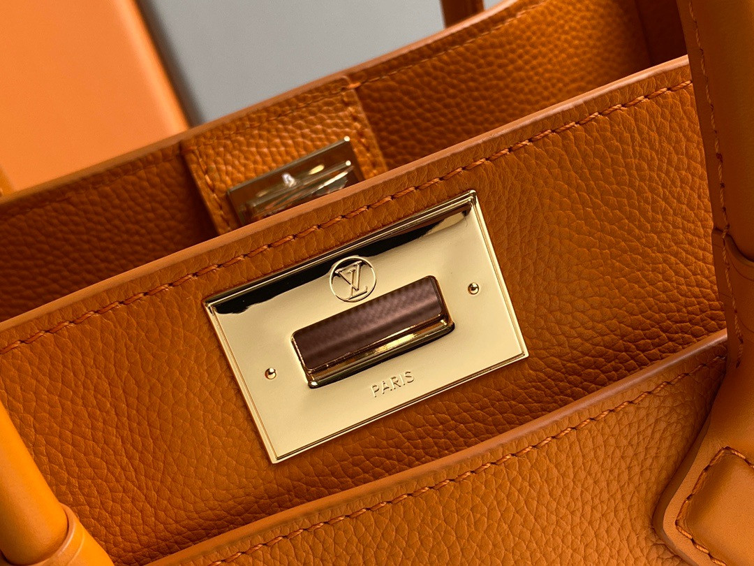 LV ON MY SIDE PM M57730