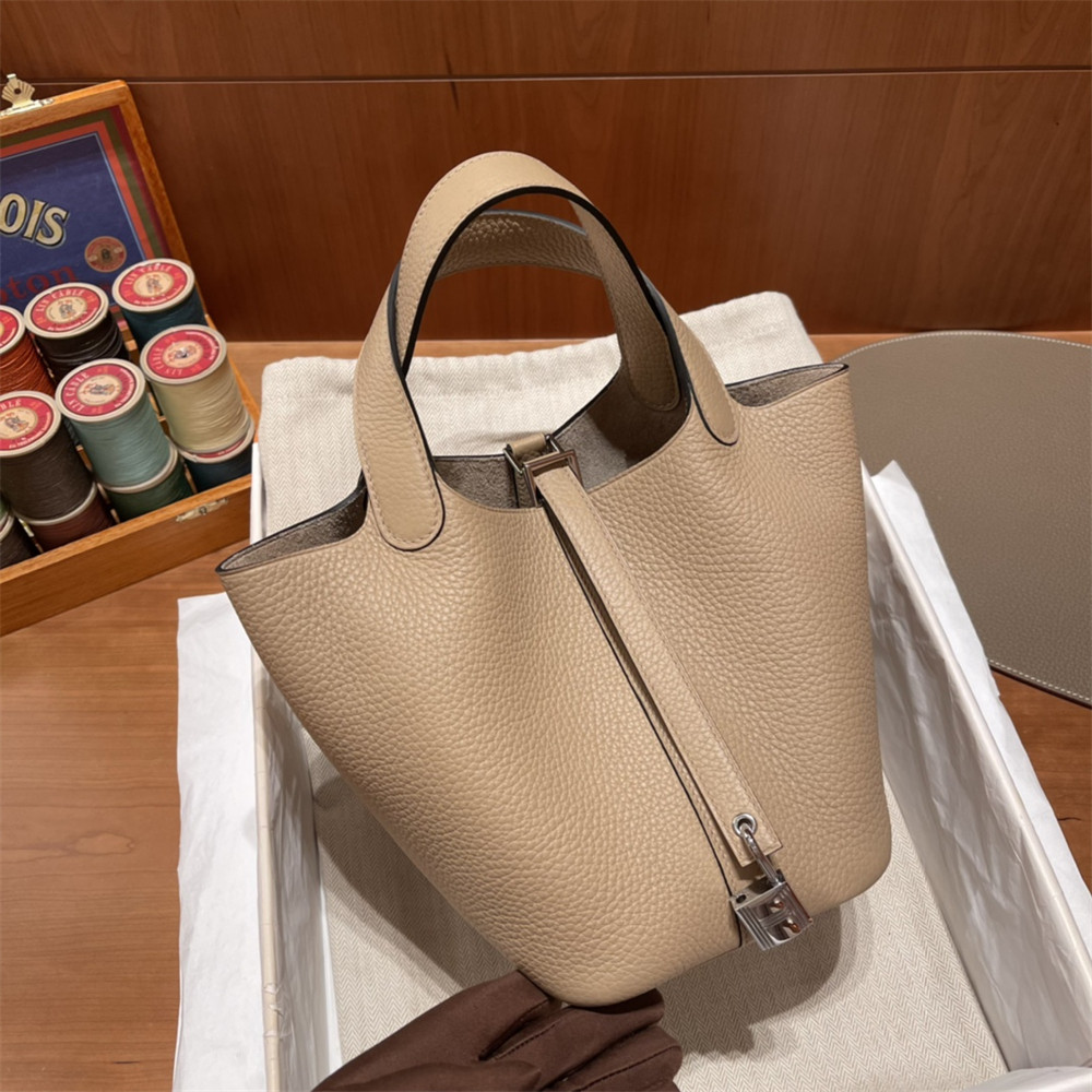 Hermès Picotin 18cm light brown without original box