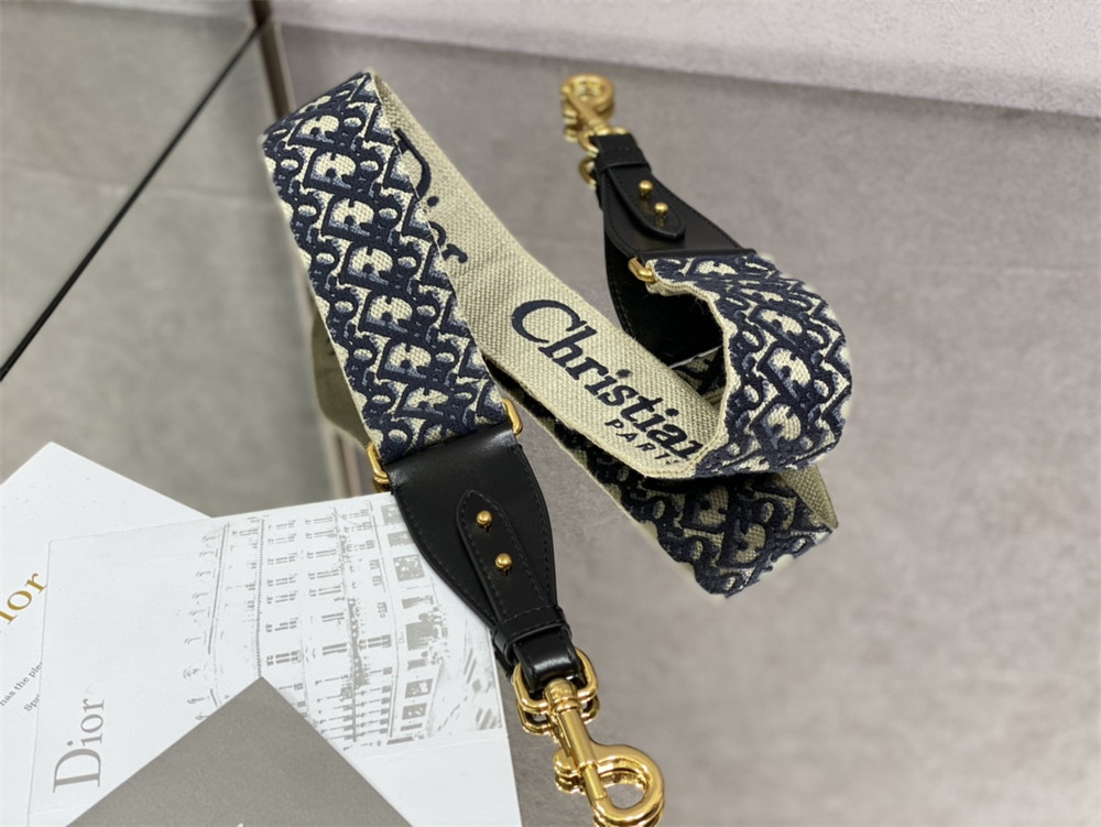 large D*or bobby bag grey box calfskin