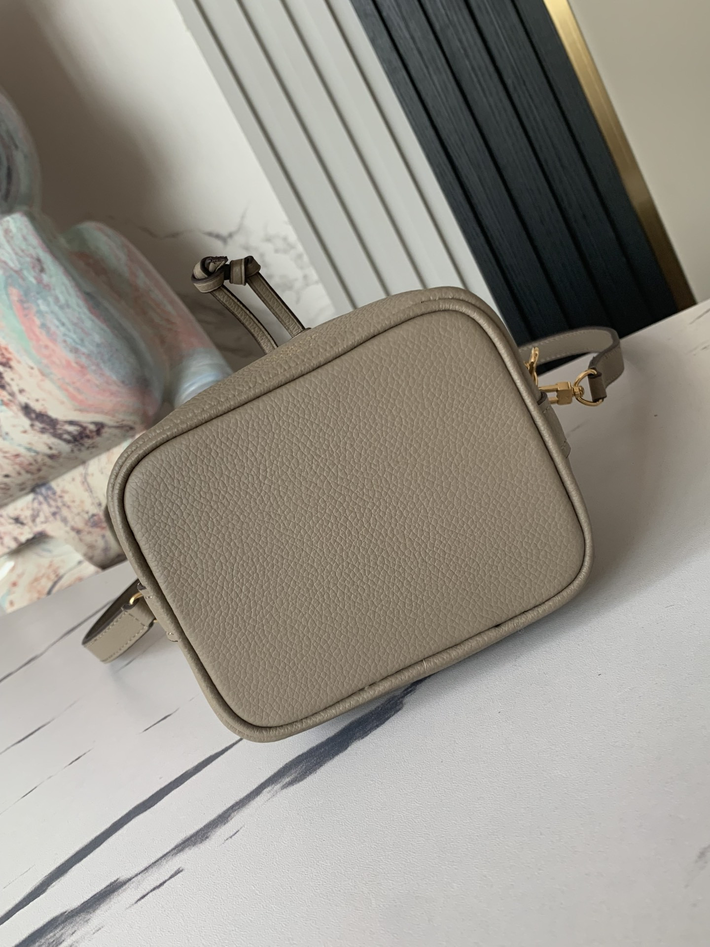 LV M46291 Nano Noé M46291 13 x 16 x 10 CM