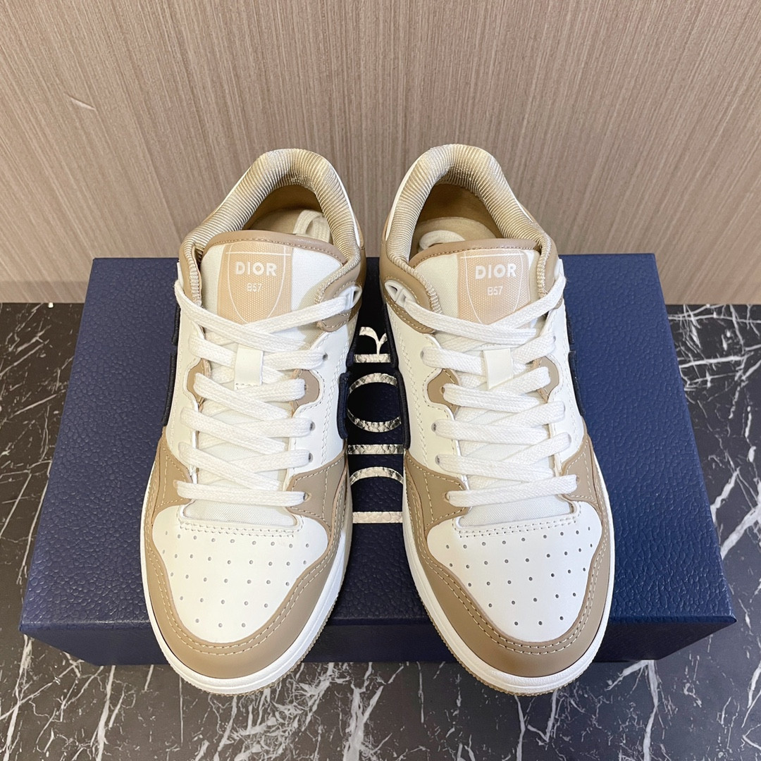ua D*or b57 low-top sneaker beige and white