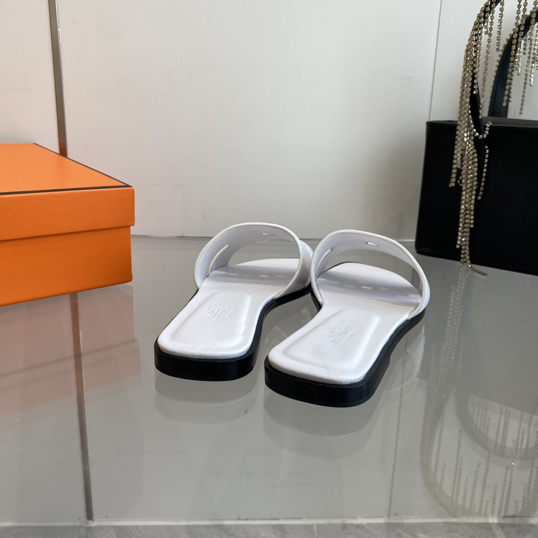 UA Hermès Idioma sandal