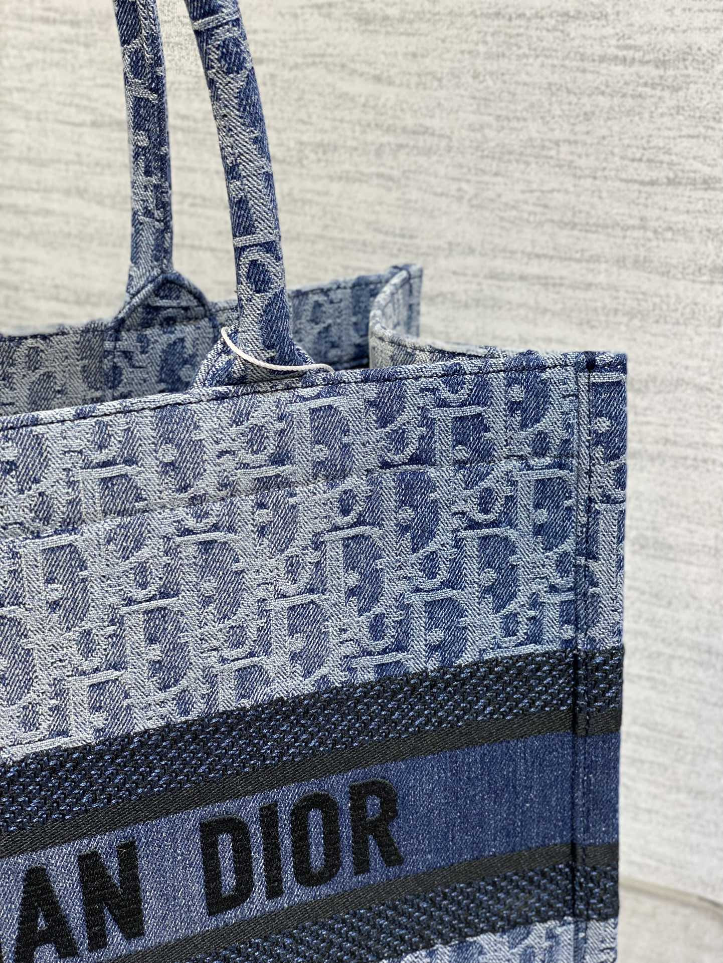 medium D*or book tote blue denim D*or oblique jacquard 36 x 27.5 x 16.5 cm