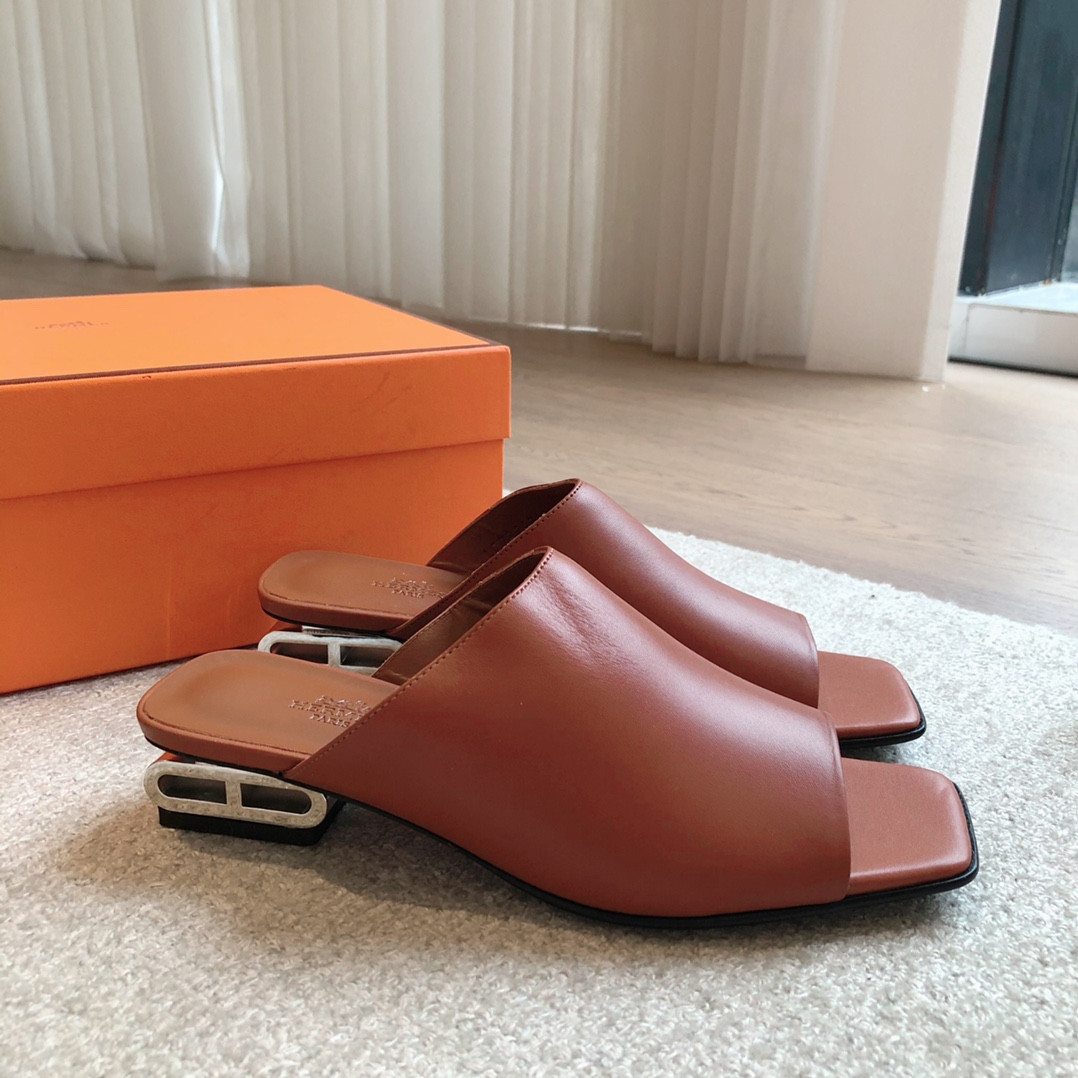 UA Hermès Sandal