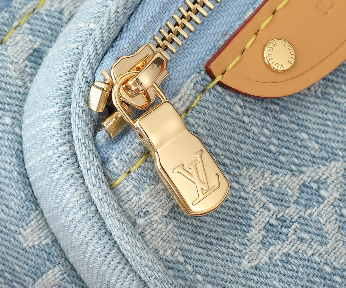 LV Mini Bumbag M83353 17x12x9.5CM