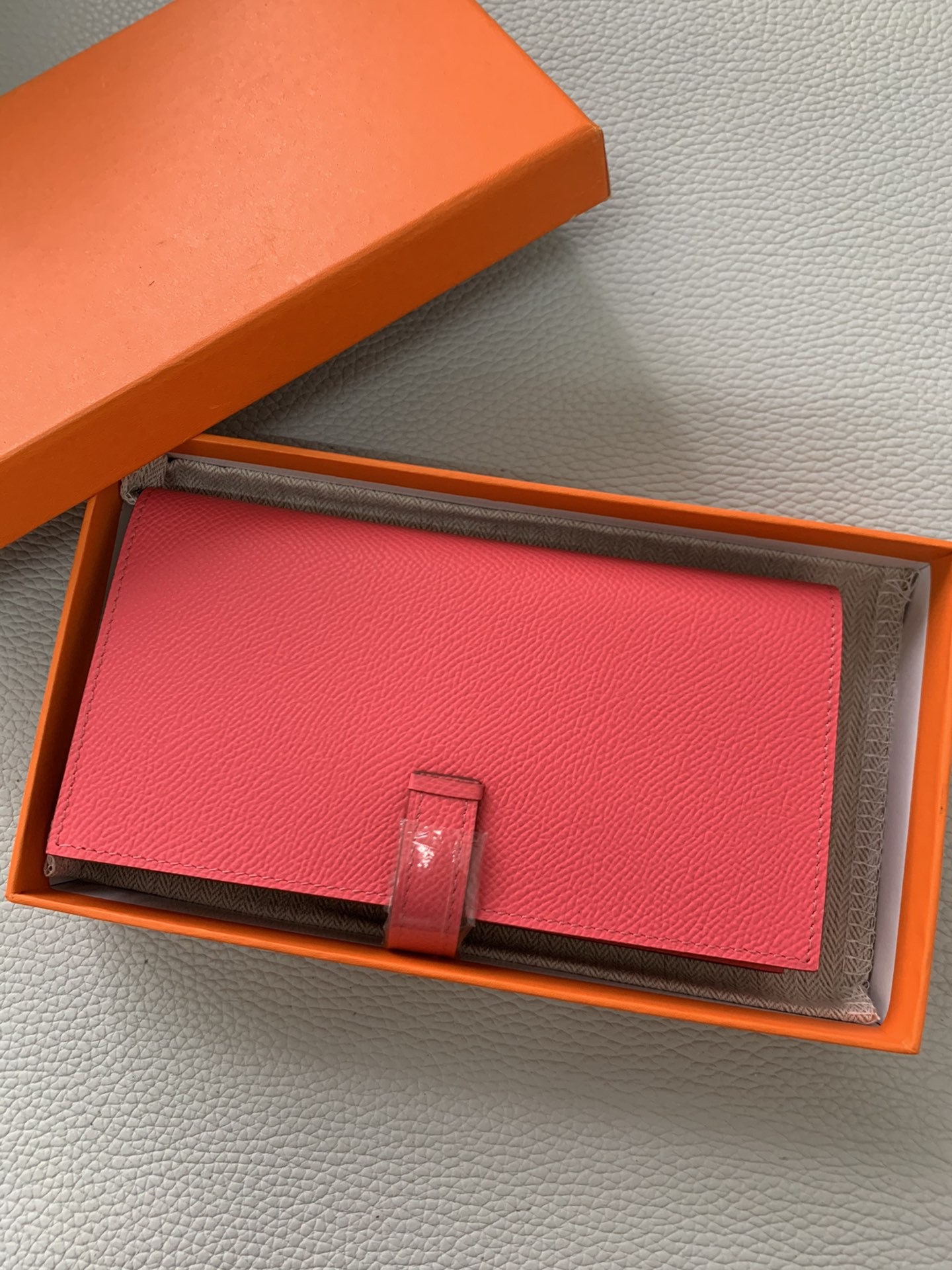 Hermès Long Wallet 17.5x9.5CM