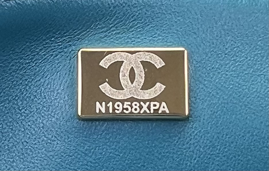 Ch*el classic flap bag 20cm