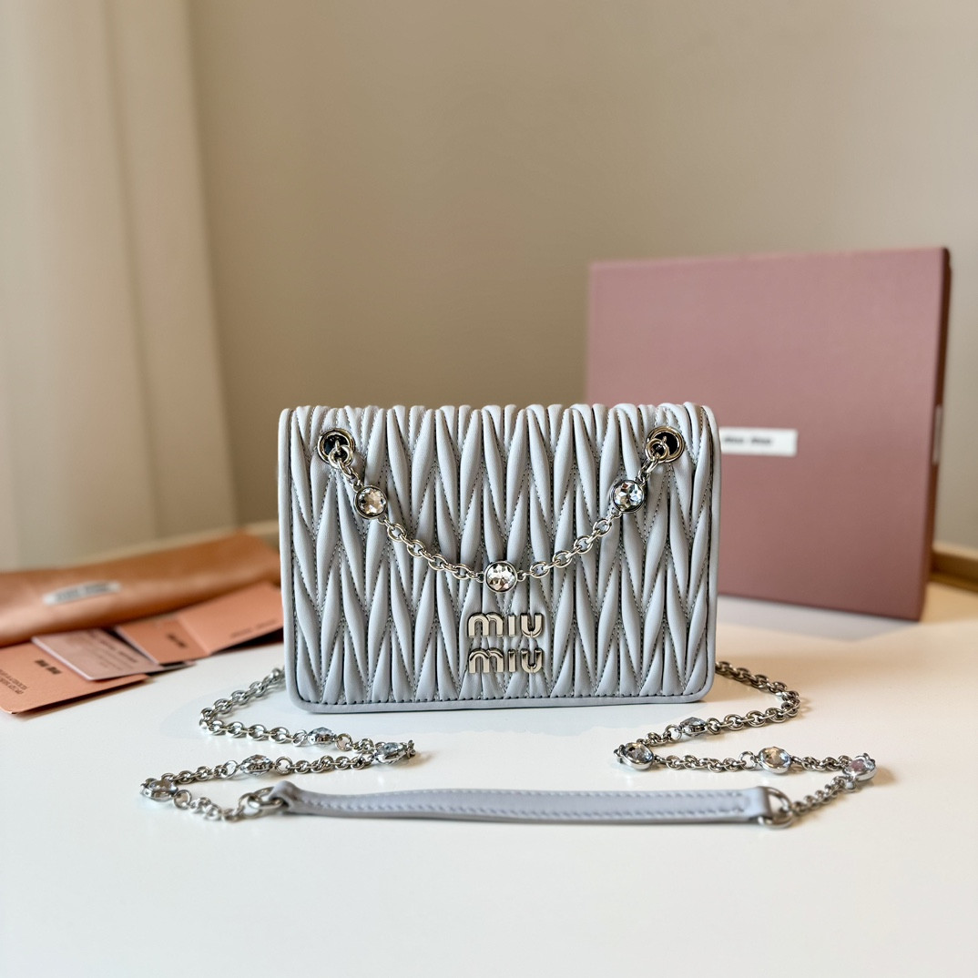Miu Miu Matelassé 19X13X5cm