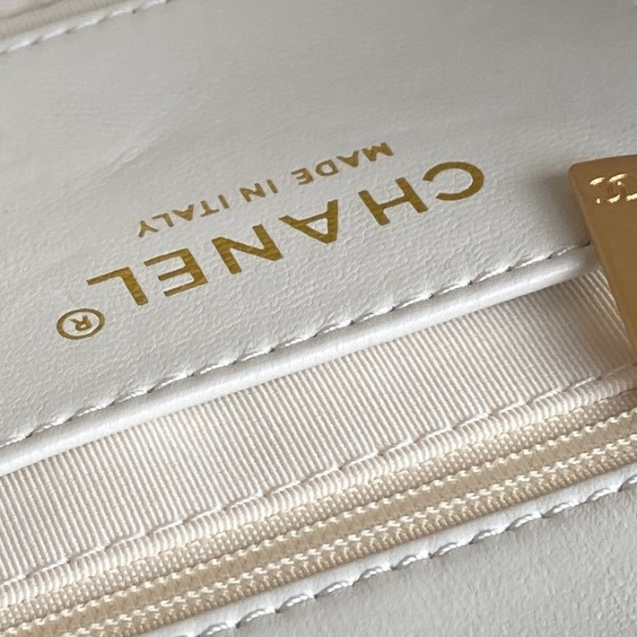 Ch*el fall-winter 2024-25 small flap bag 13x21x7cm