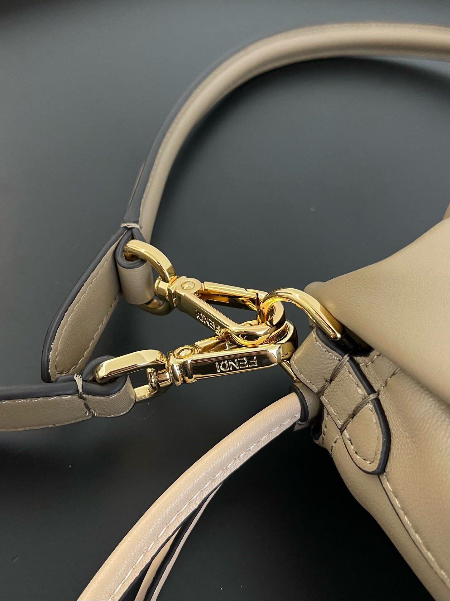 F**di mamma baguette medium 26.5x8.5x18cm