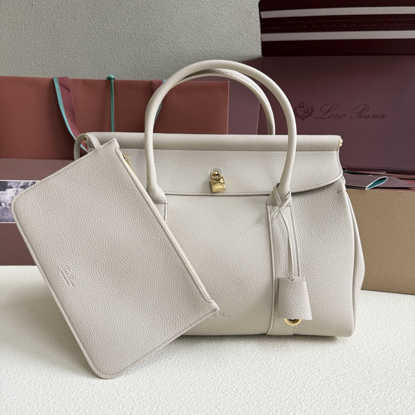 L**o p*ana loom l32 calfskin 33x23x18cm